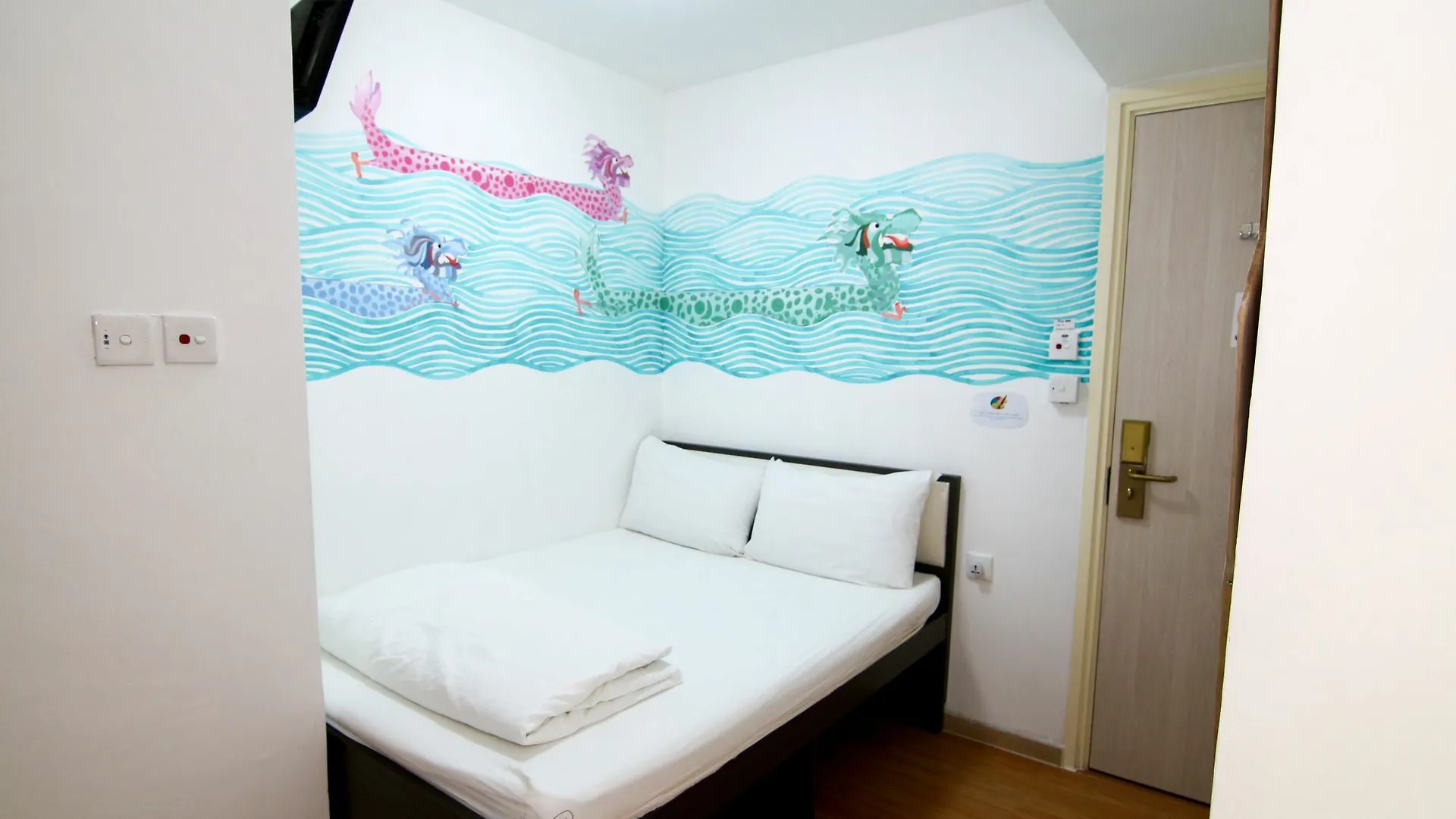 Guest house Eloginn - Fest @ Lucky House Hong Kong